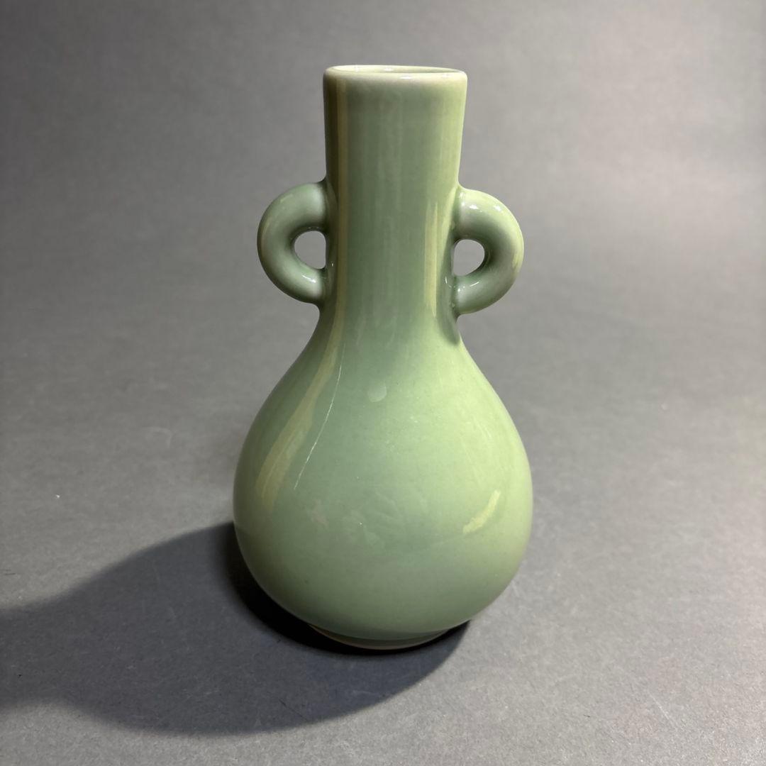 徳泉　青磁　花瓶　共箱