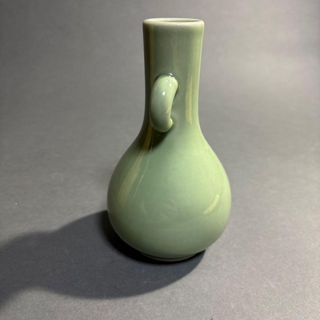 徳泉　青磁　花瓶　共箱