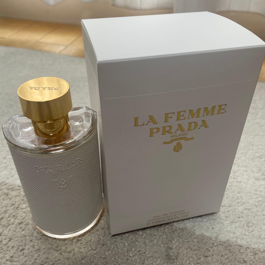 新品【未使用】^_^LA FEMME PRADA オードパルファム