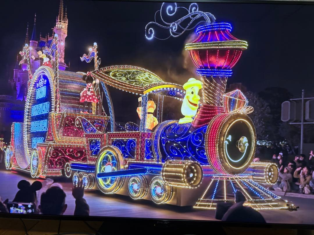 SHARP AQUOS 8T-C70CX1 8Kテレビ　2020年モデル