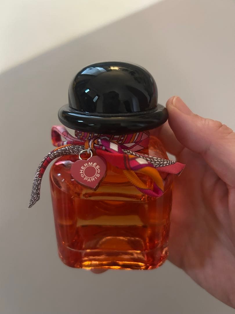 美品オー ド パルファム ツイリー ドゥ エルメス オー ポワヴレ85ml 香水