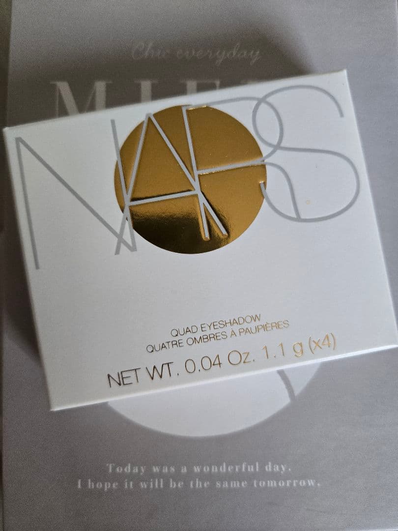 【未使用】NARS QUAD EYESHADOW 00123　限定色　箱付き