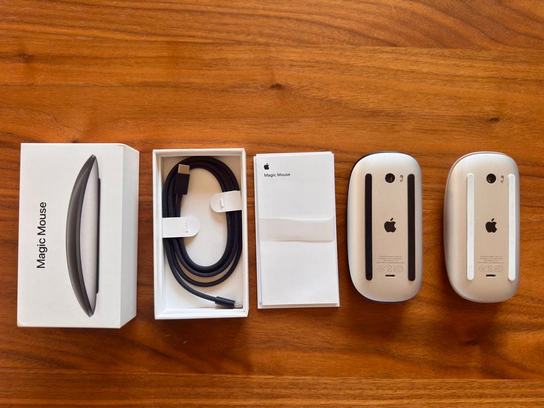 【2台セット】Apple Magic Mouse 2 （ブラック＋ホワイト）