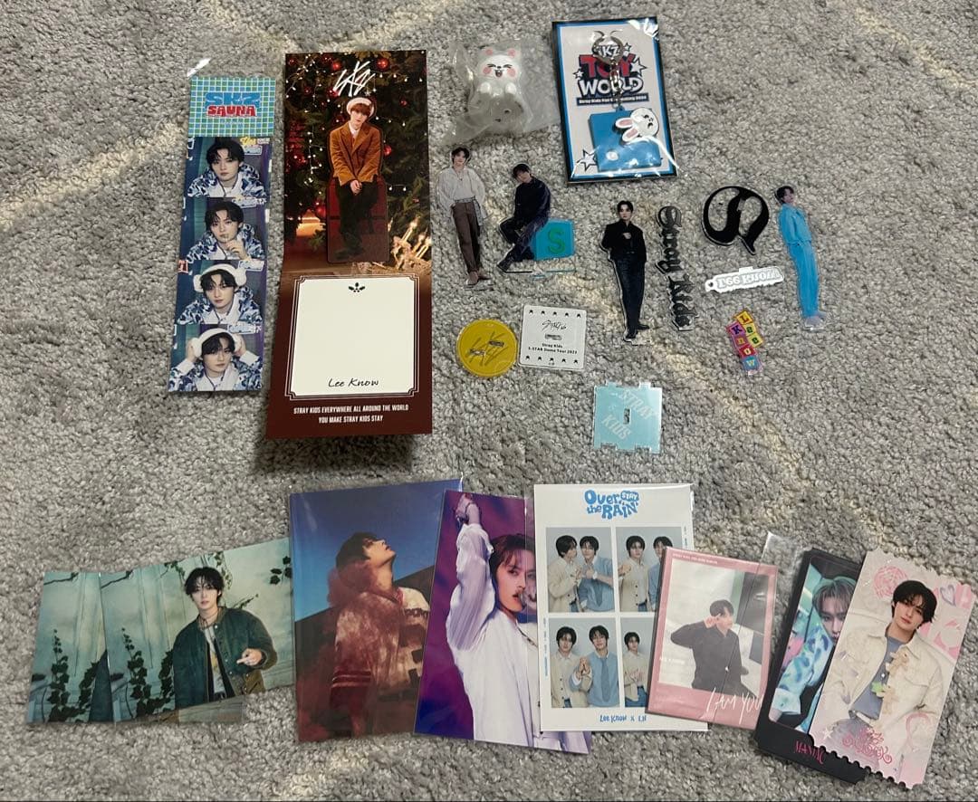 値下げ可straykidsリノLeeKnowトレカグッズまとめ売り　約700点