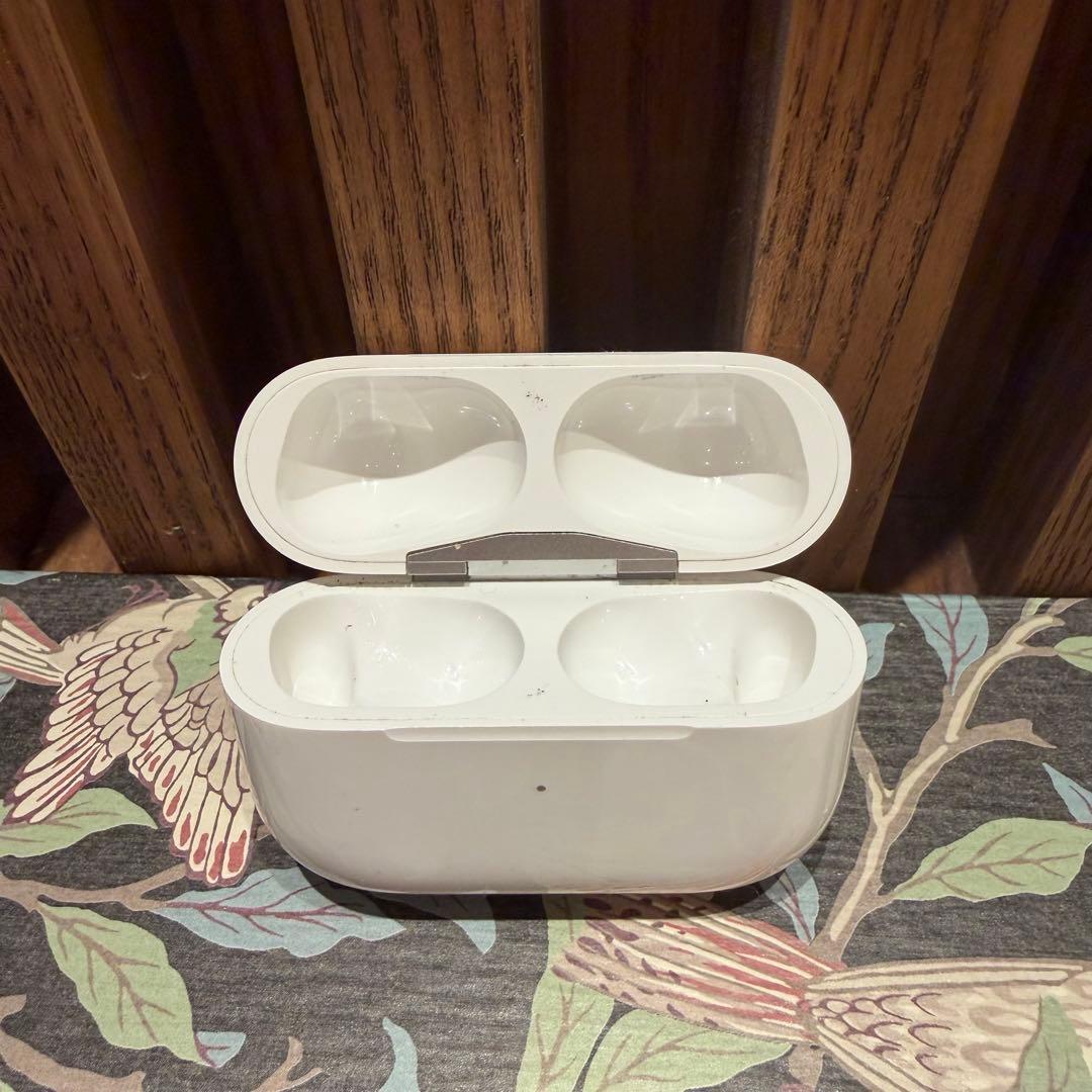 送料無料　Apple AirPods Pro 第一世代　A2084【正規品】