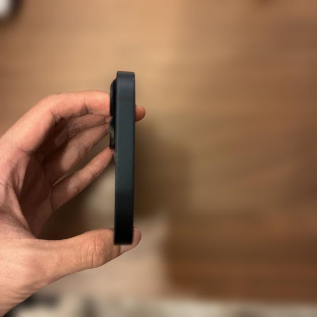 スマートフォン本体 iPhone 13