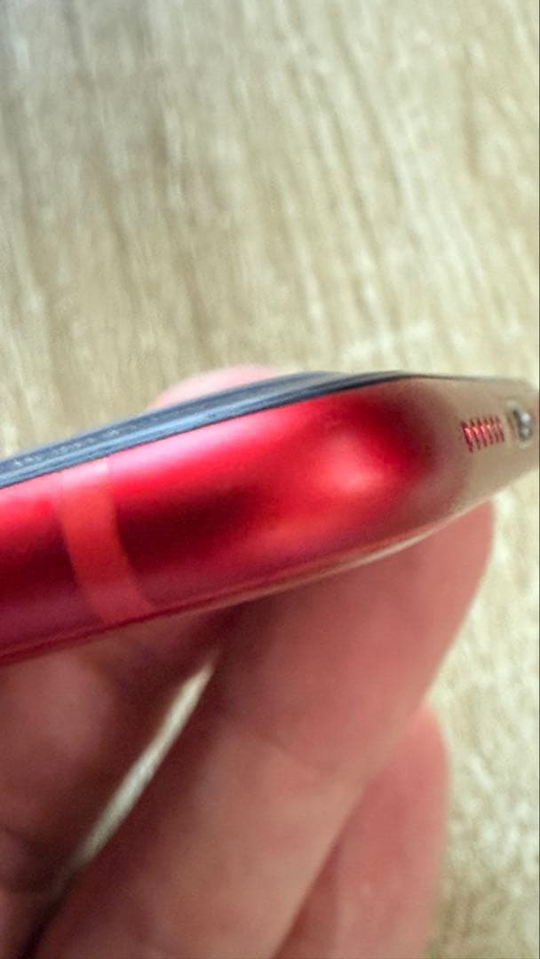 極美品　iPhone8 64Gモデル　product RED