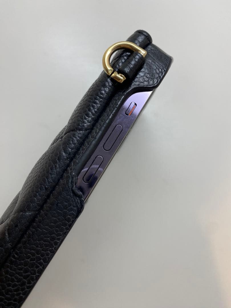 正規品　CHANEL 携帯ケース　iPhone14pro キャビアスキン