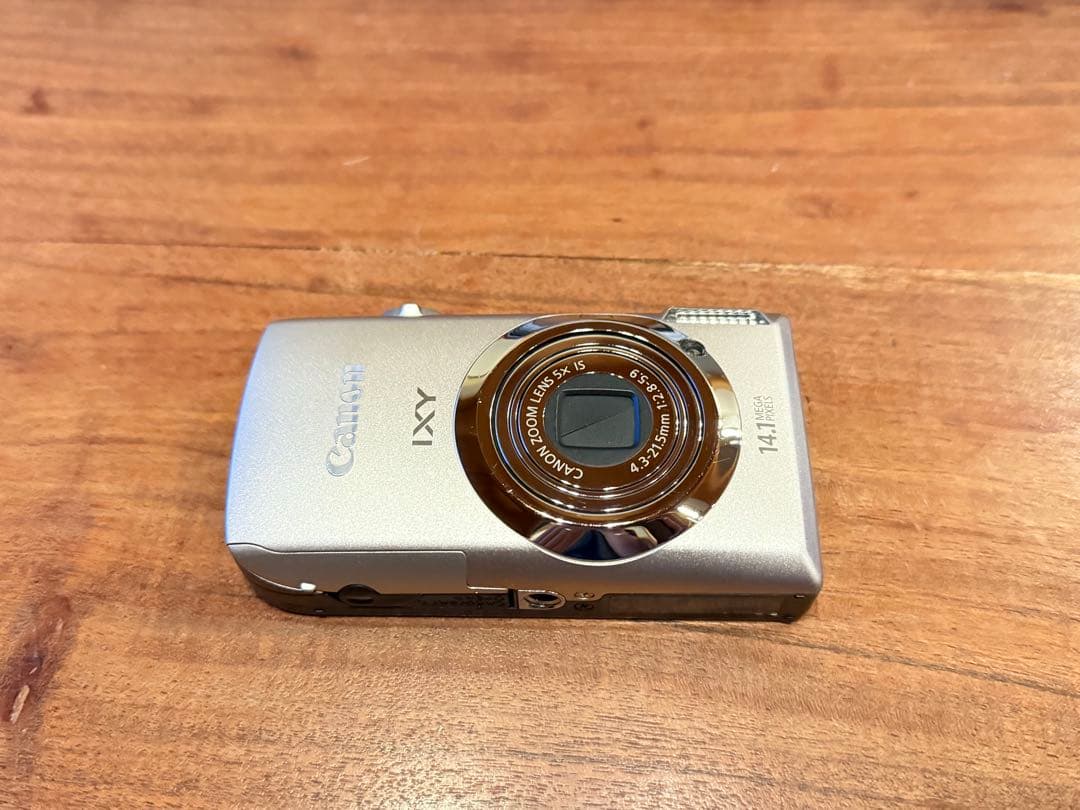 CANON IXY 10S PC1467 キヤノン　イクシー　デジタルカメラ