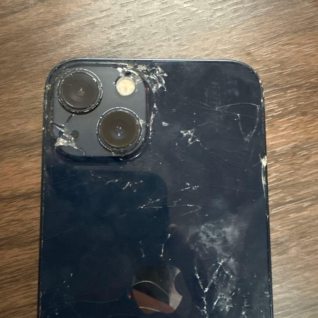 iPhone13 128GB ブラック 背面難あり 動作問題なし！