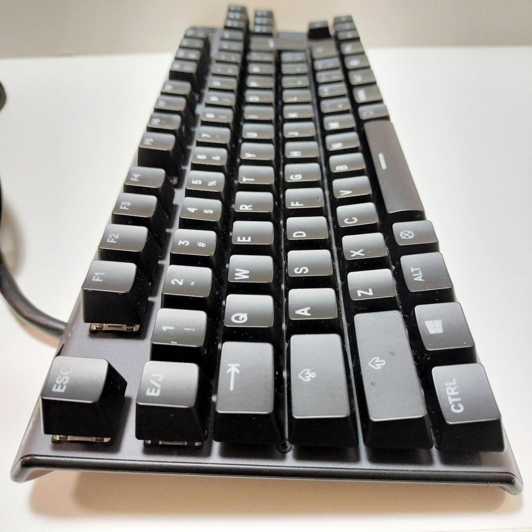 断捨離中☆ホワイト様　SteelSeries Apex Pro TKL
