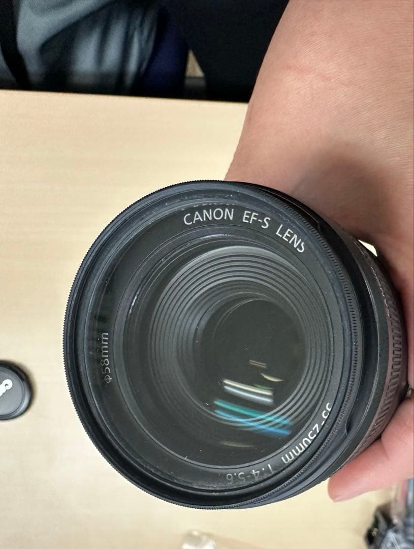 美品未使用に近いCanon EFS 55-250mm 0.85m/2.8ft