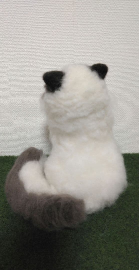 羊毛フェルト猫 ラグドール　ふわふわ