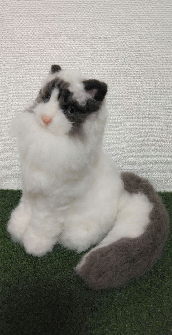 羊毛フェルト猫 ラグドール　ふわふわ