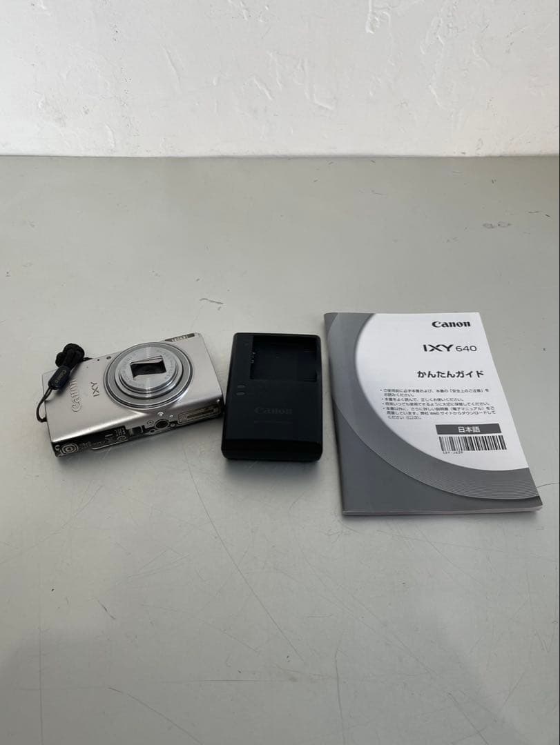 【ジャンク品】Canon IXY 640 シルバー デジタルカメラ 付属品あり