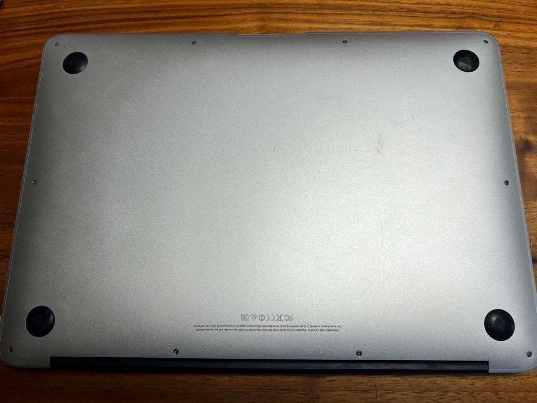MacBook本体 MacBook Air 1.3GHz i5 8GB RAM
