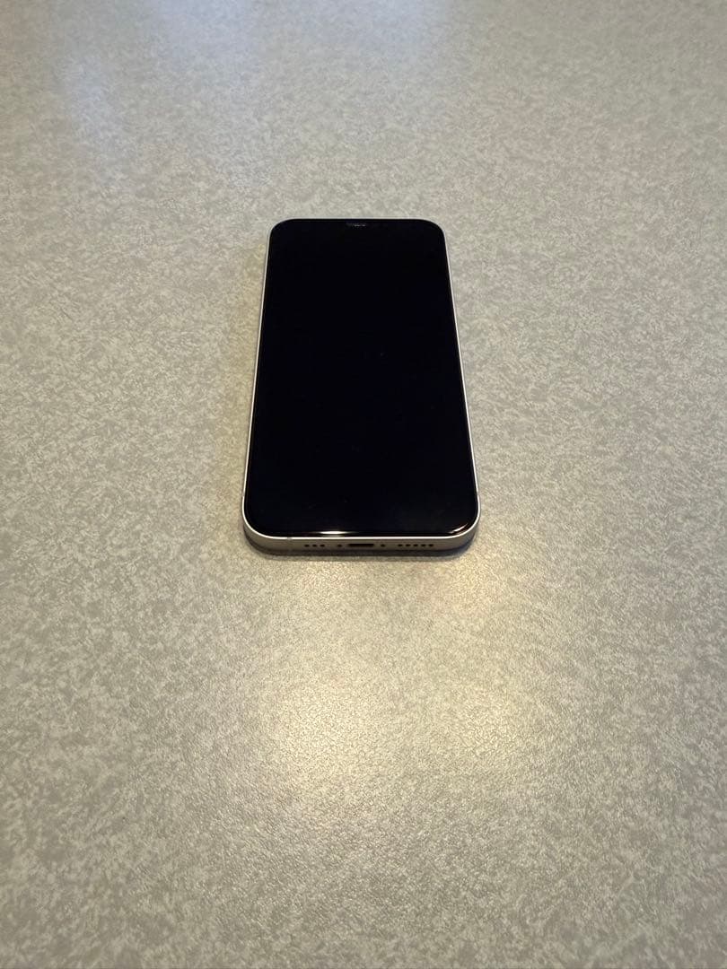 トロロ　iPhone12 64g ホワイト