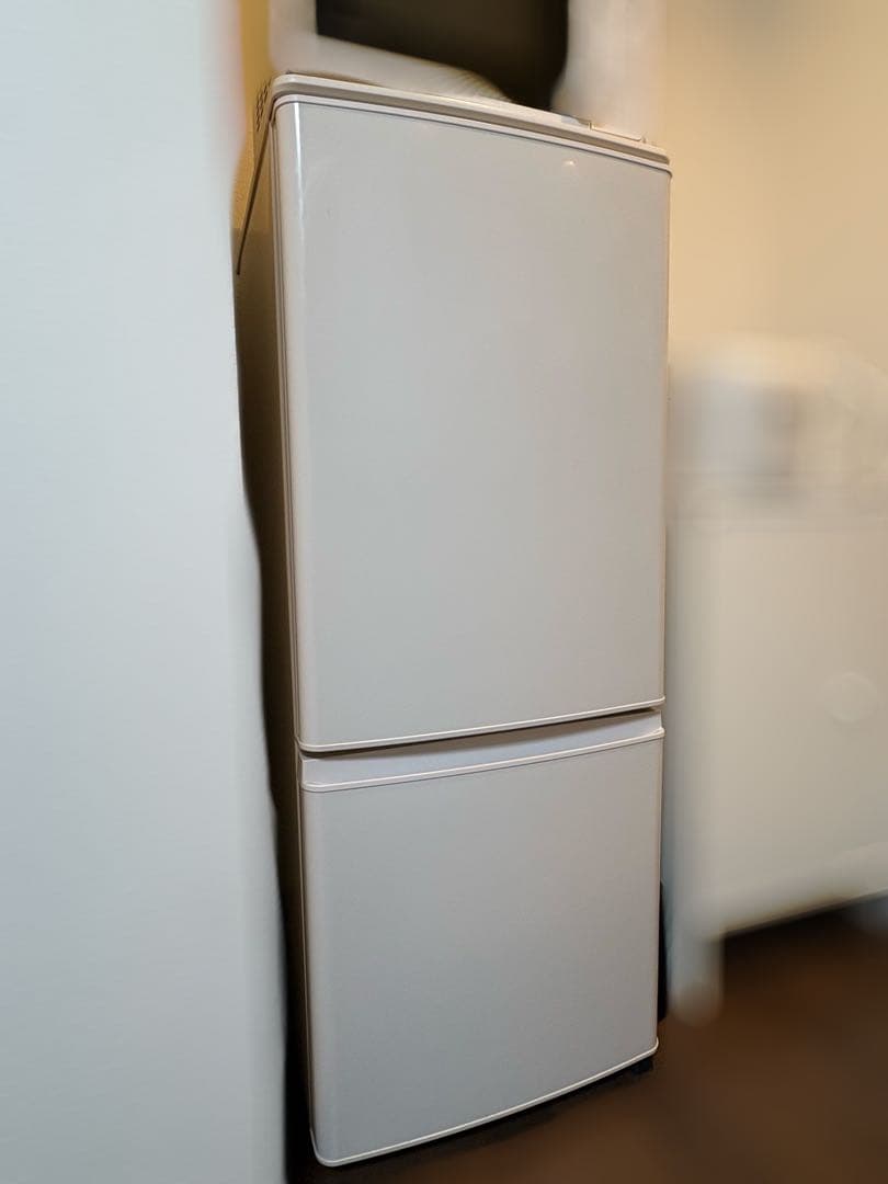 2021年製　三菱冷蔵庫　146L