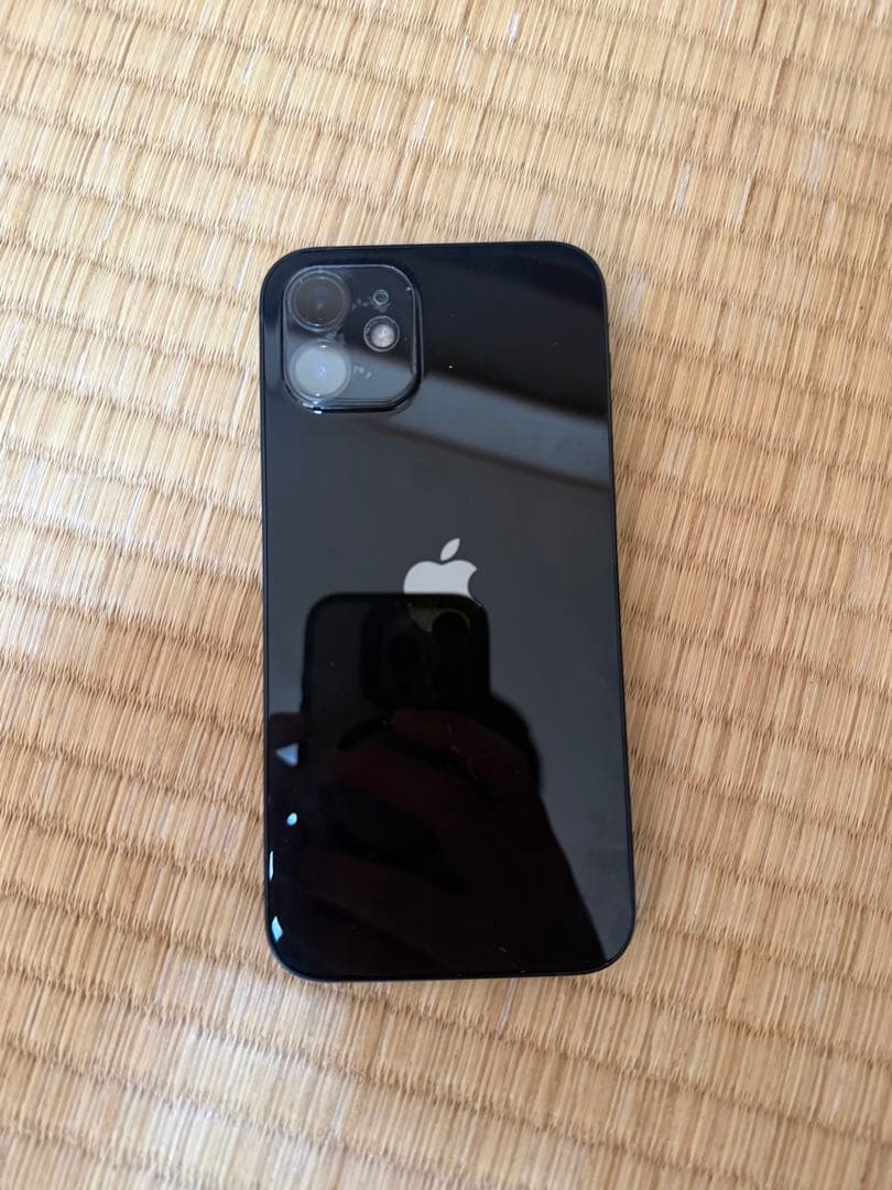 iPhone 12 64GBモデル　ブラック