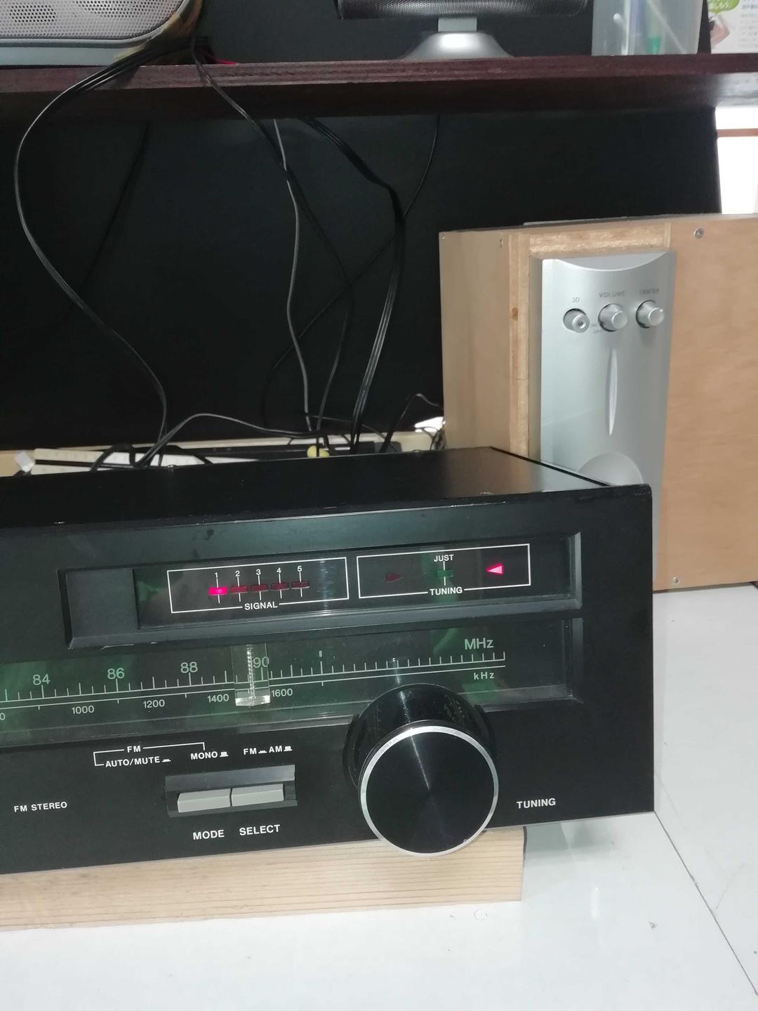 AM FMチューナー　コロンビアST-2980現状品