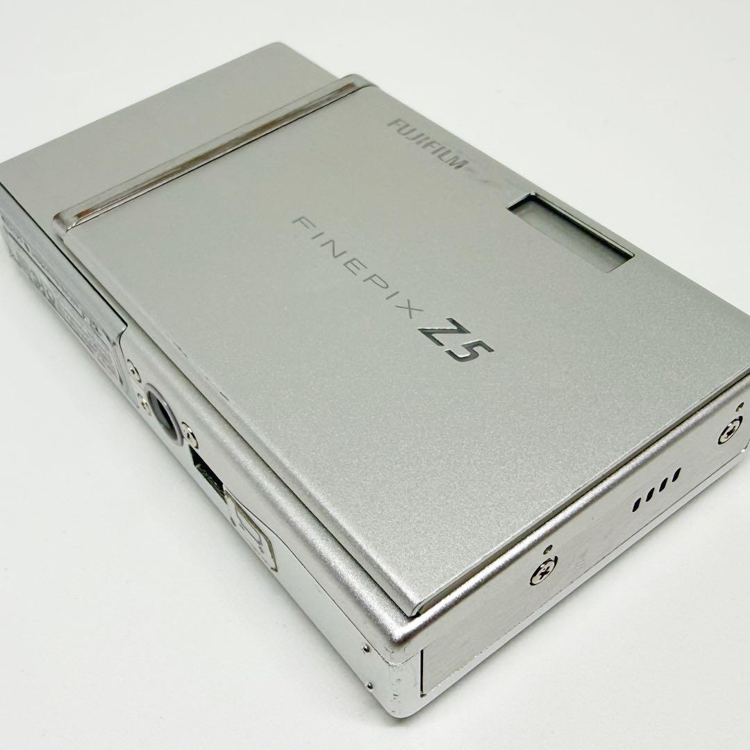 FUJIFILM FINEPIX Z5 fd シルバー コンデジ 富士フイルム