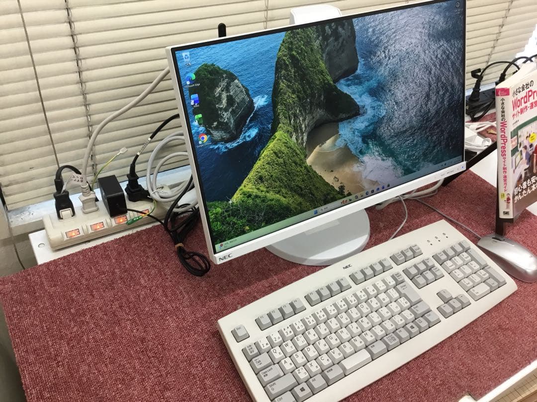 12世代i5cpu搭載超コンパクトパソコン➕21インチフルハイビジョンモニタ