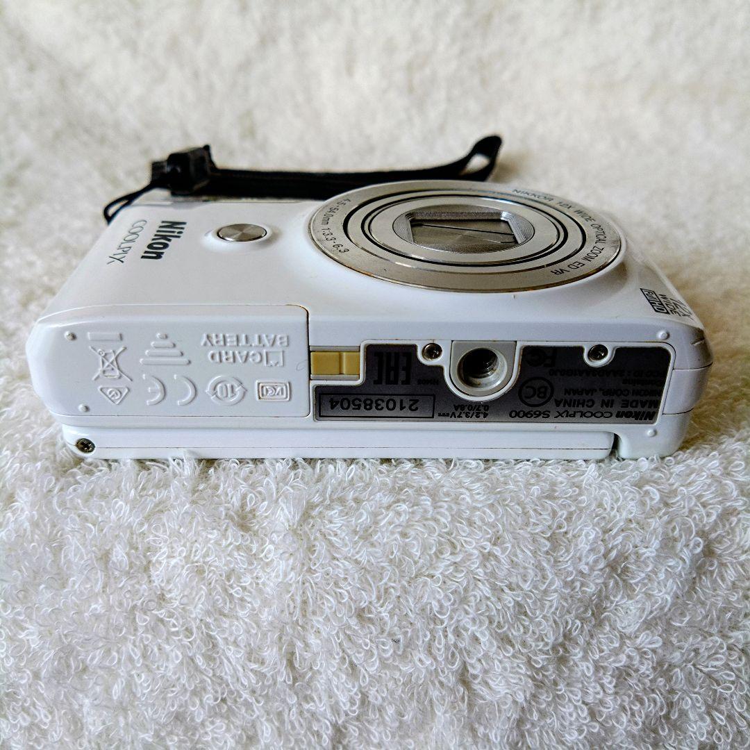 極美品 Nikon COOLPIX S6900 ホワイト Wi-Fi搭載