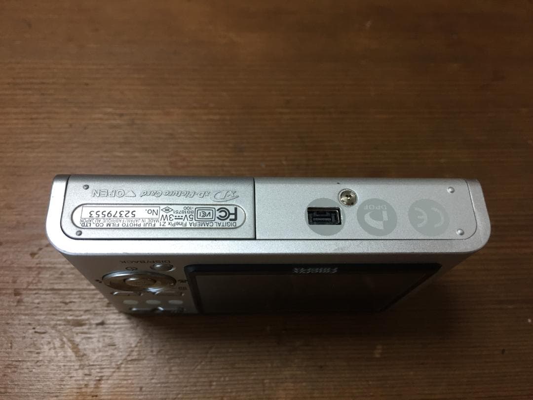 超美品 撮影画像あり　FUJIFILM　FINEPIX　Z1　付属品有　動作良好