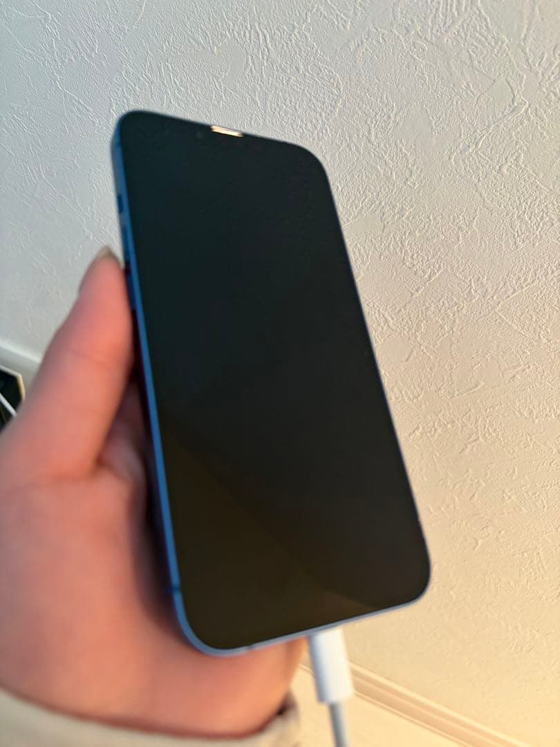 スマートフォン本体 iPhone13 256GB