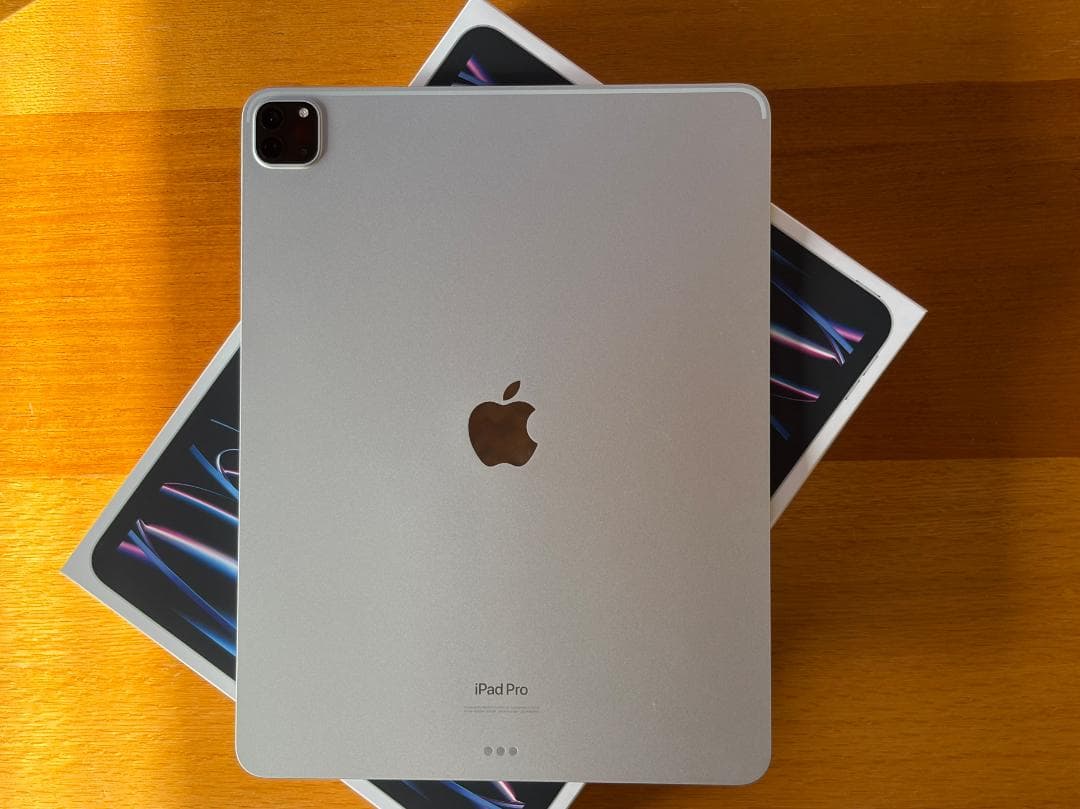 【極美品】iPadPro12.9第6世代256GB＋MagicKeyboard