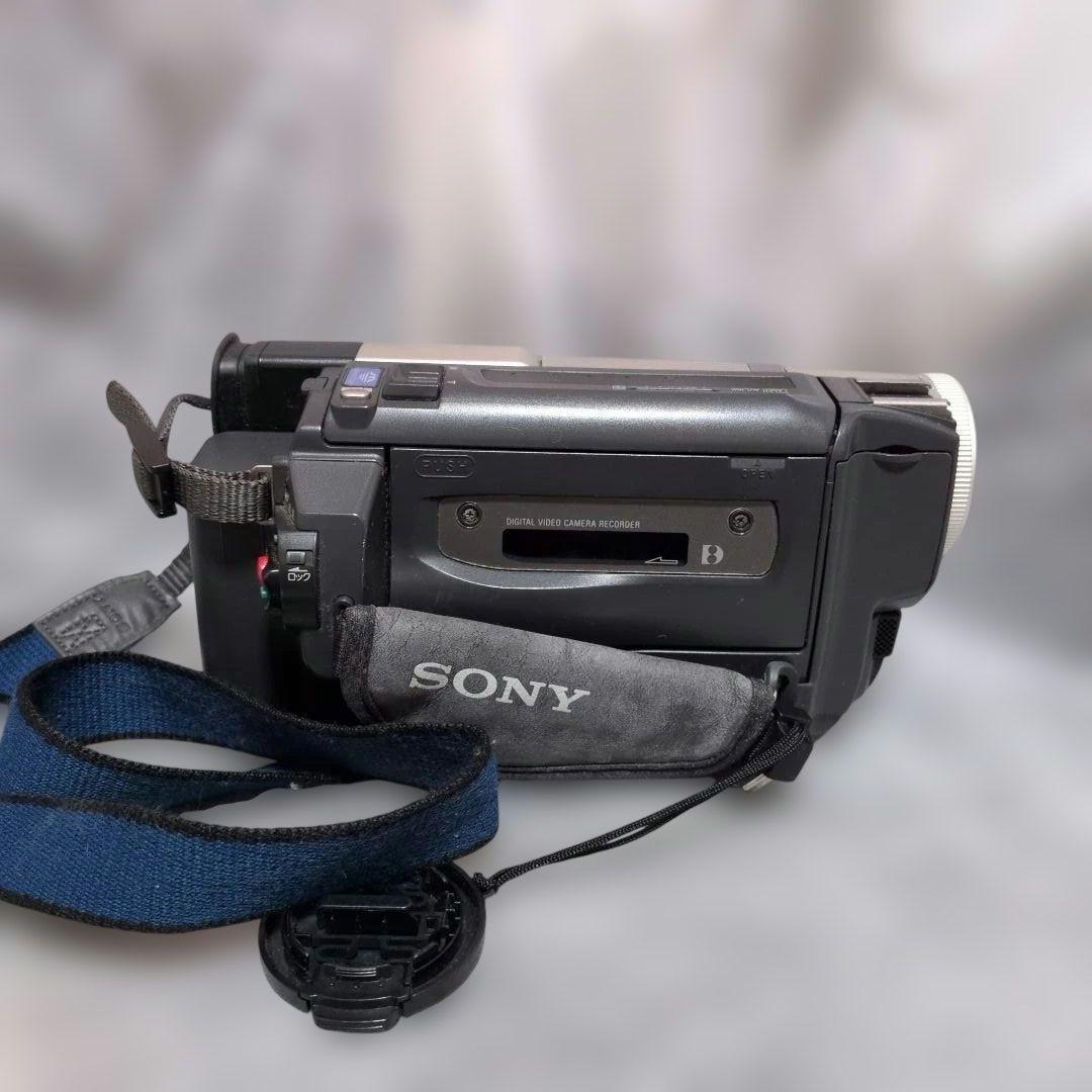 ★SONY DCR-TRV225 Digital8 ビデオカメラ通電確認済み