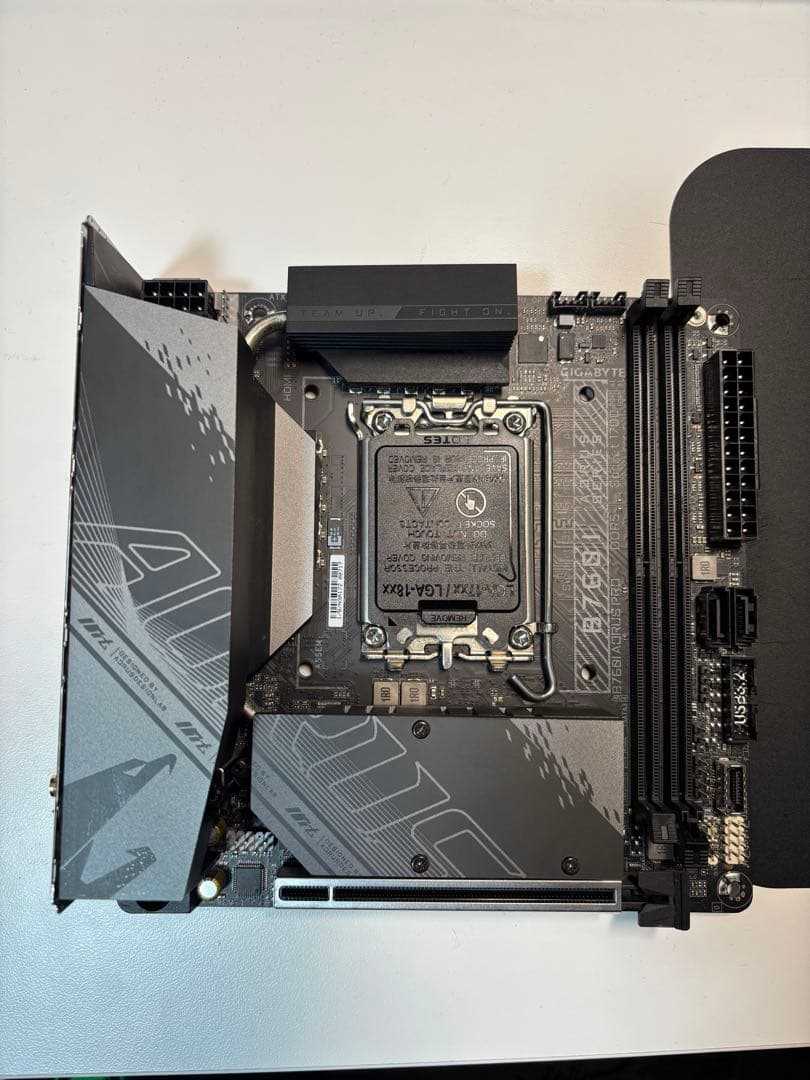 セット Intel 13600kf & Gigabyte b760i ddr5