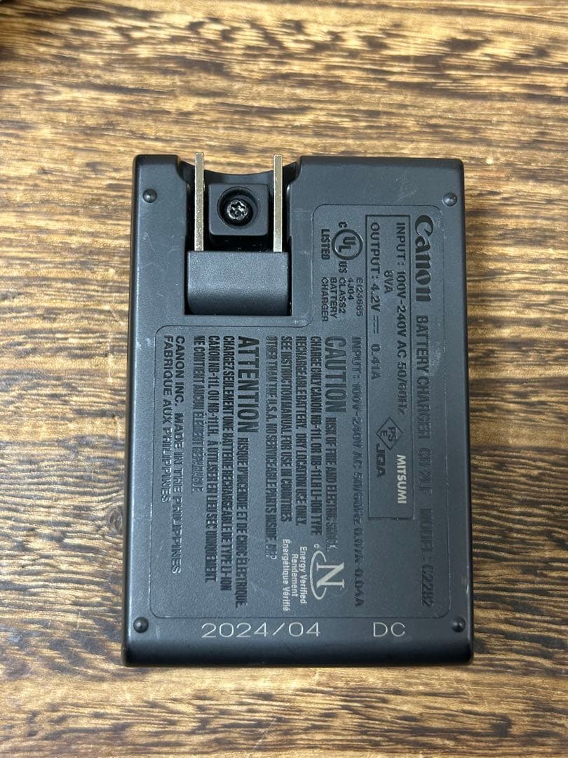 Canon IXY 650 ブラック