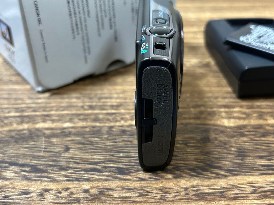 Canon IXY 650 ブラック
