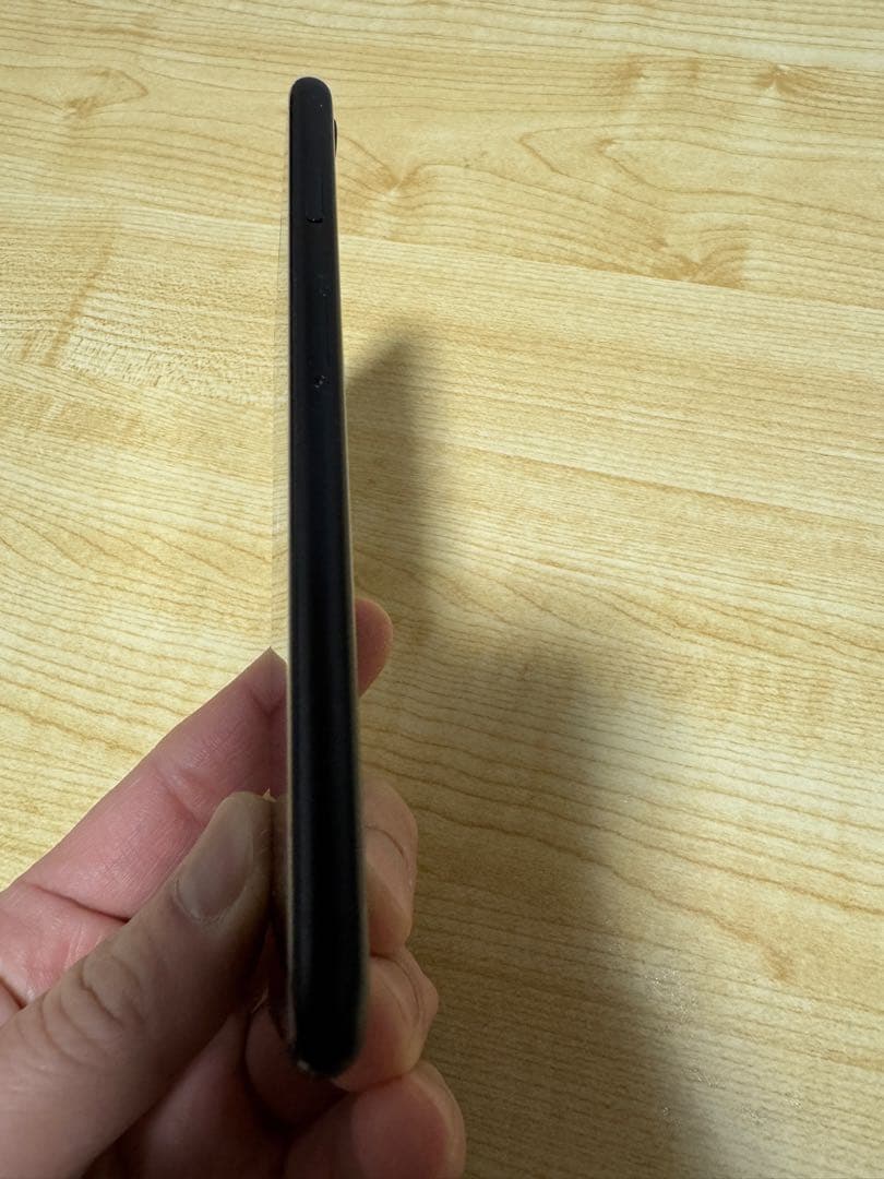 iPhone第2世代　64GB SIM解除済