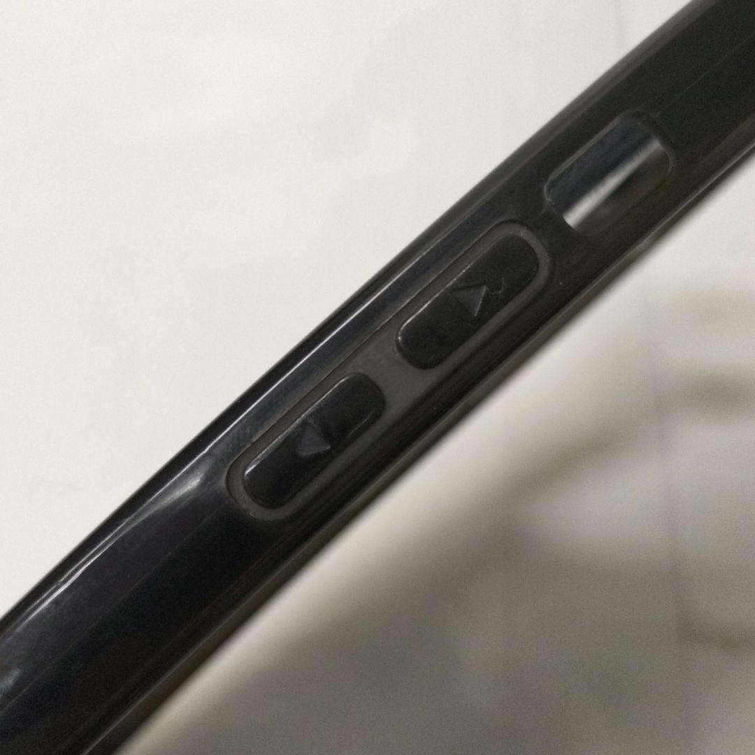 IAE24-5 サンローラン 大理石柄 ブラック系 iPhone13proMax