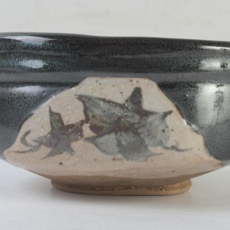 茶道具　瀬戸焼　加藤作助作　黒織部　花文　茶碗　共箱　C　9944