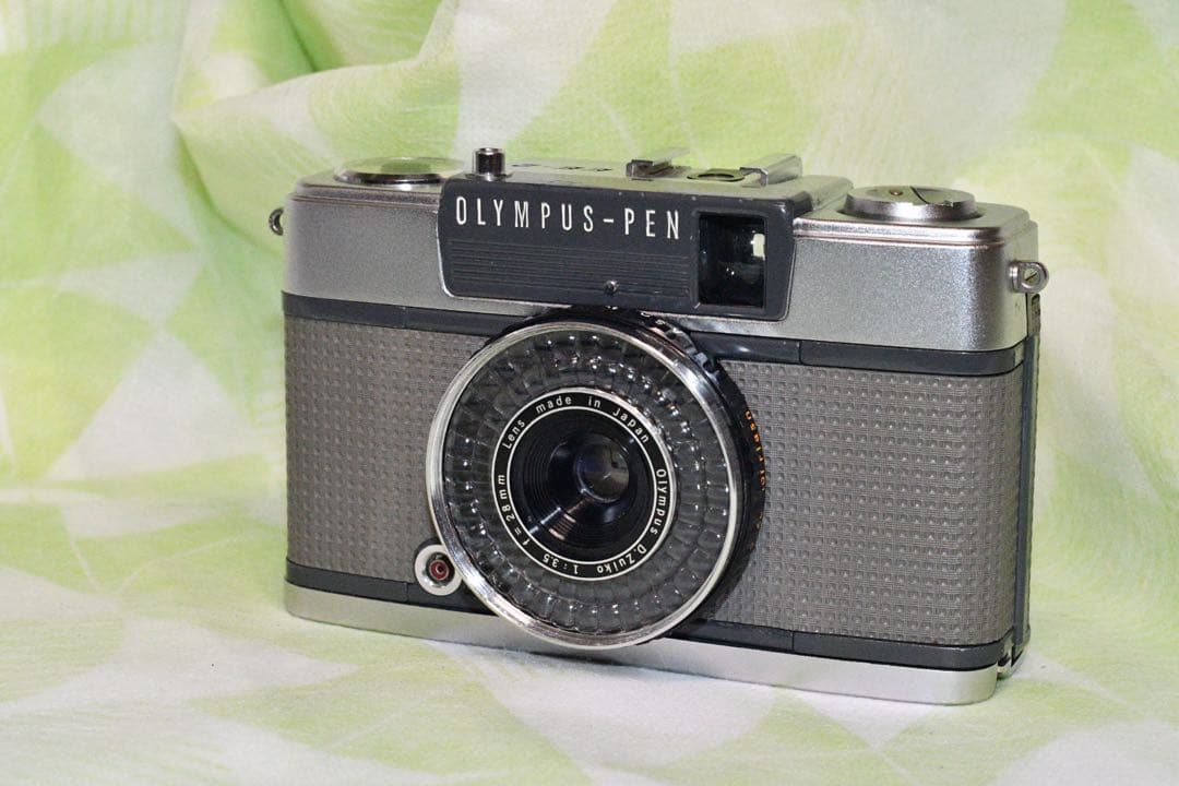《動作品》OLYMPUS-PEN EE-2 a336
