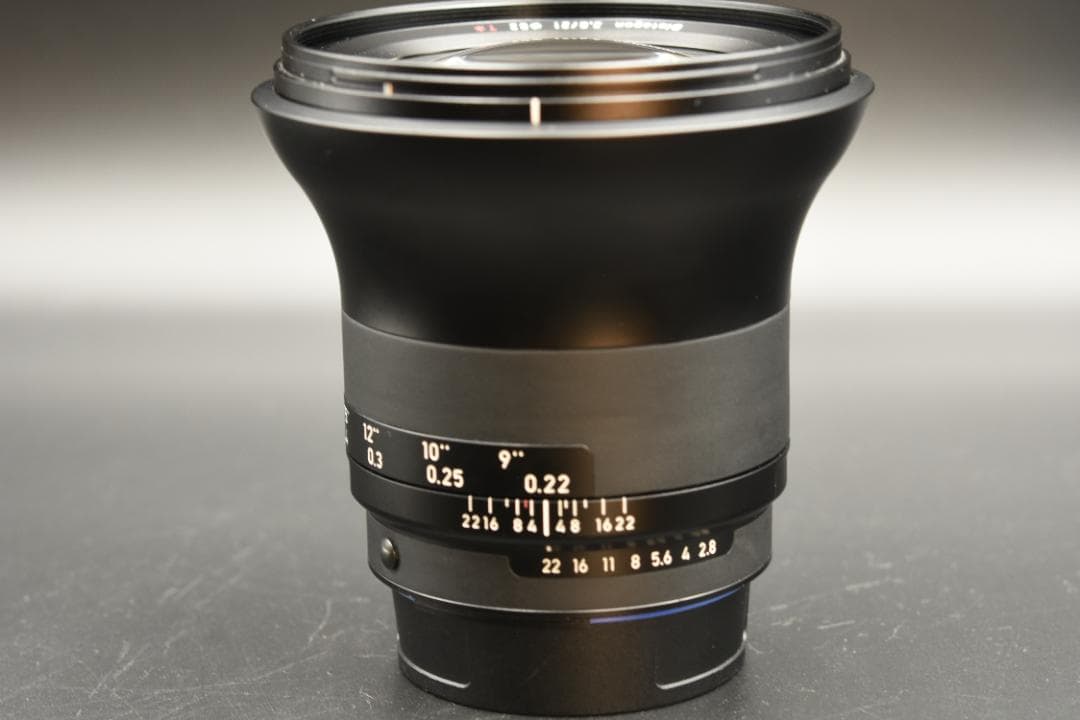 Carl Zeiss Milvus 21mm F2.8 ZF.2 レンズ