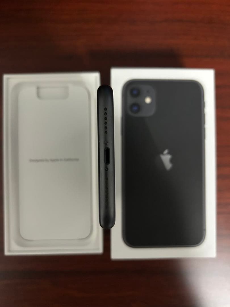 Apple iPhone 11 (BLACK) バッテリー98% ケース付き