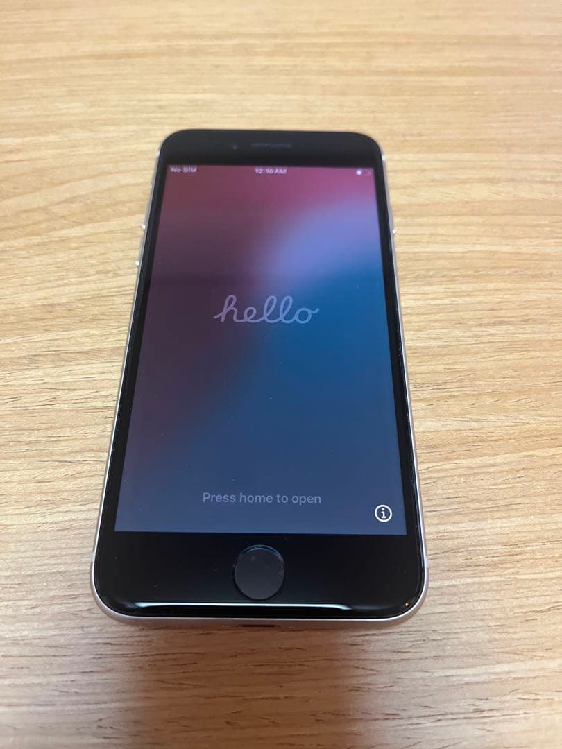 iPhone SE3 第三世代64GB 本体