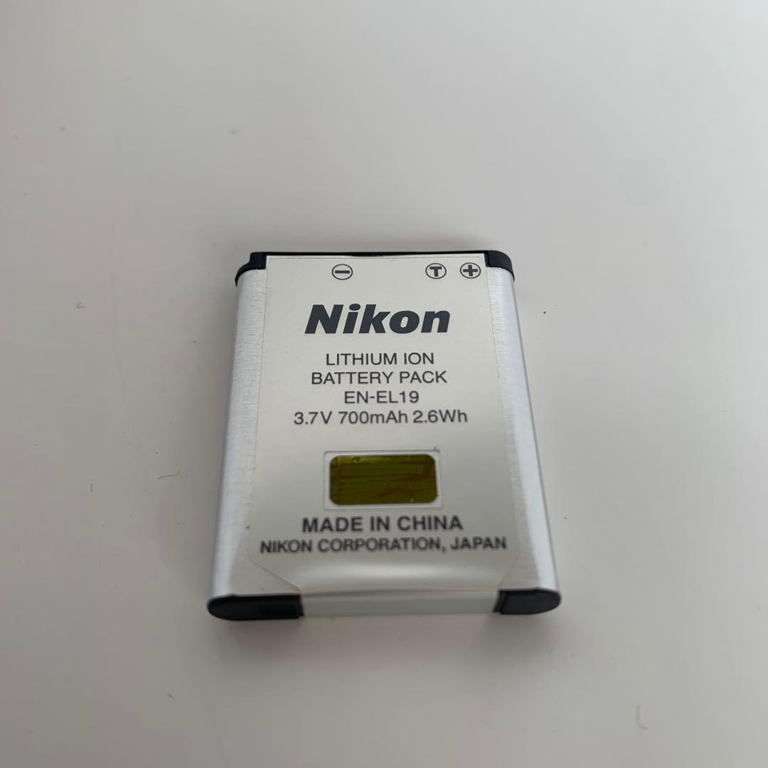 Nikon COOLPIX A100 RD 赤