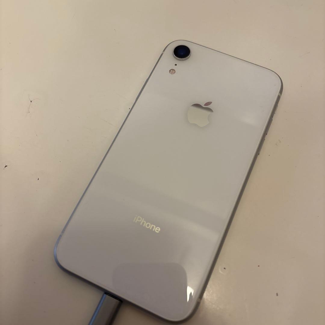 【即購入可】Apple iPhone XR ホワイト ジャンク品