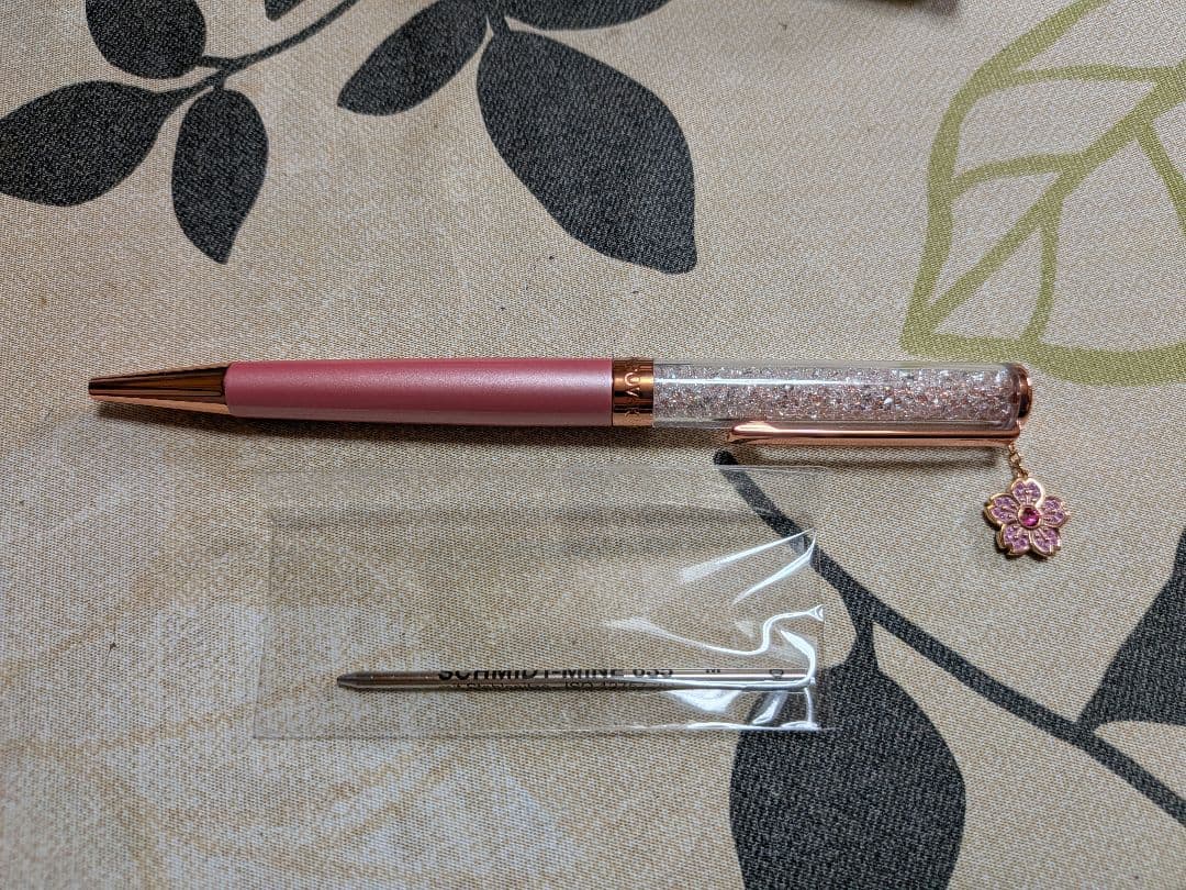 スワロフスキーボールペン
