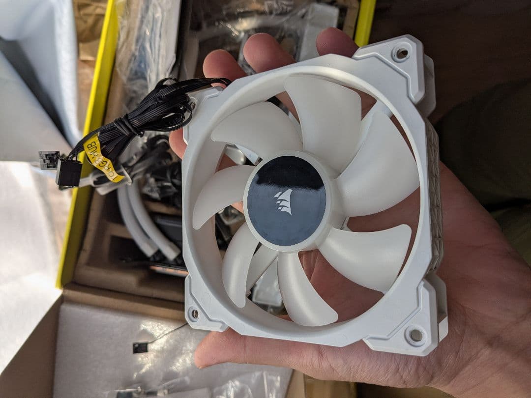 Corsair iCUE H100i ELITE 240mm水冷クーラー