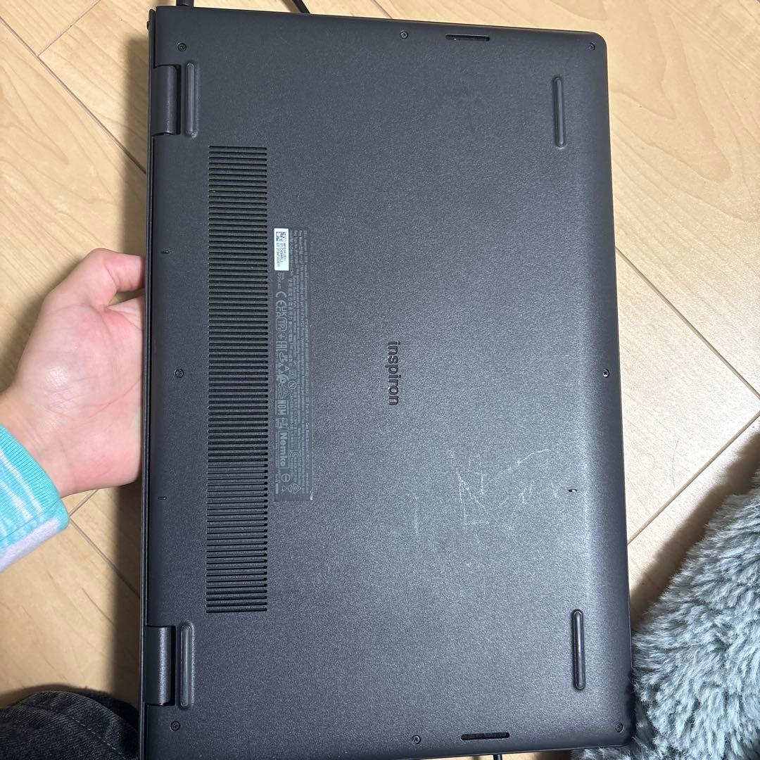 Dell Inspiron15 3510 15.6インチノートPC とその充電器