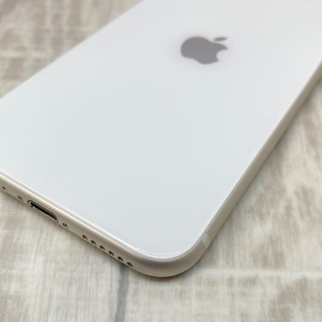 iPhoneSE第3世代 スターライト 64GB 新品バッテリー