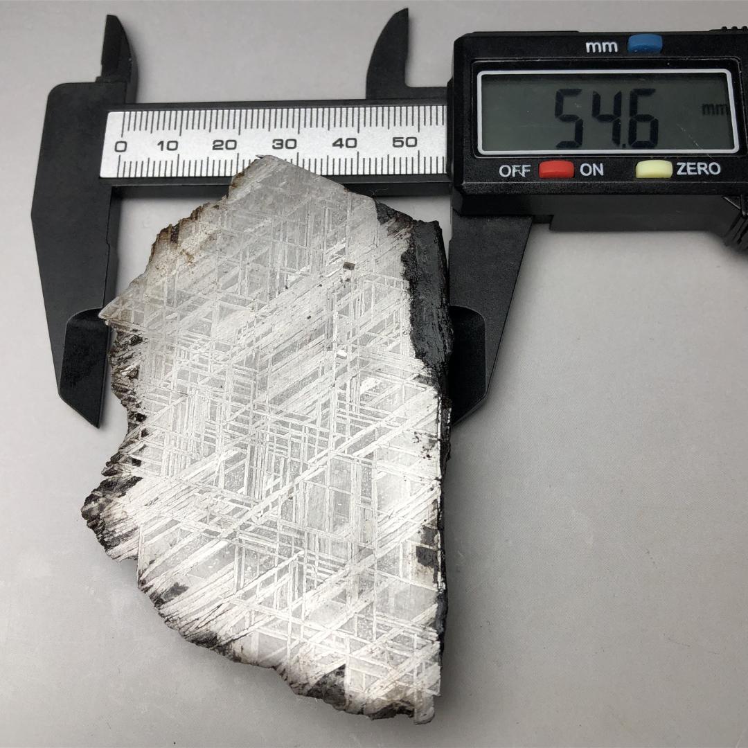 ムオニオナルスタ隕石 大型　鉄隕石　外皮付き　メテオライト　希少 美品