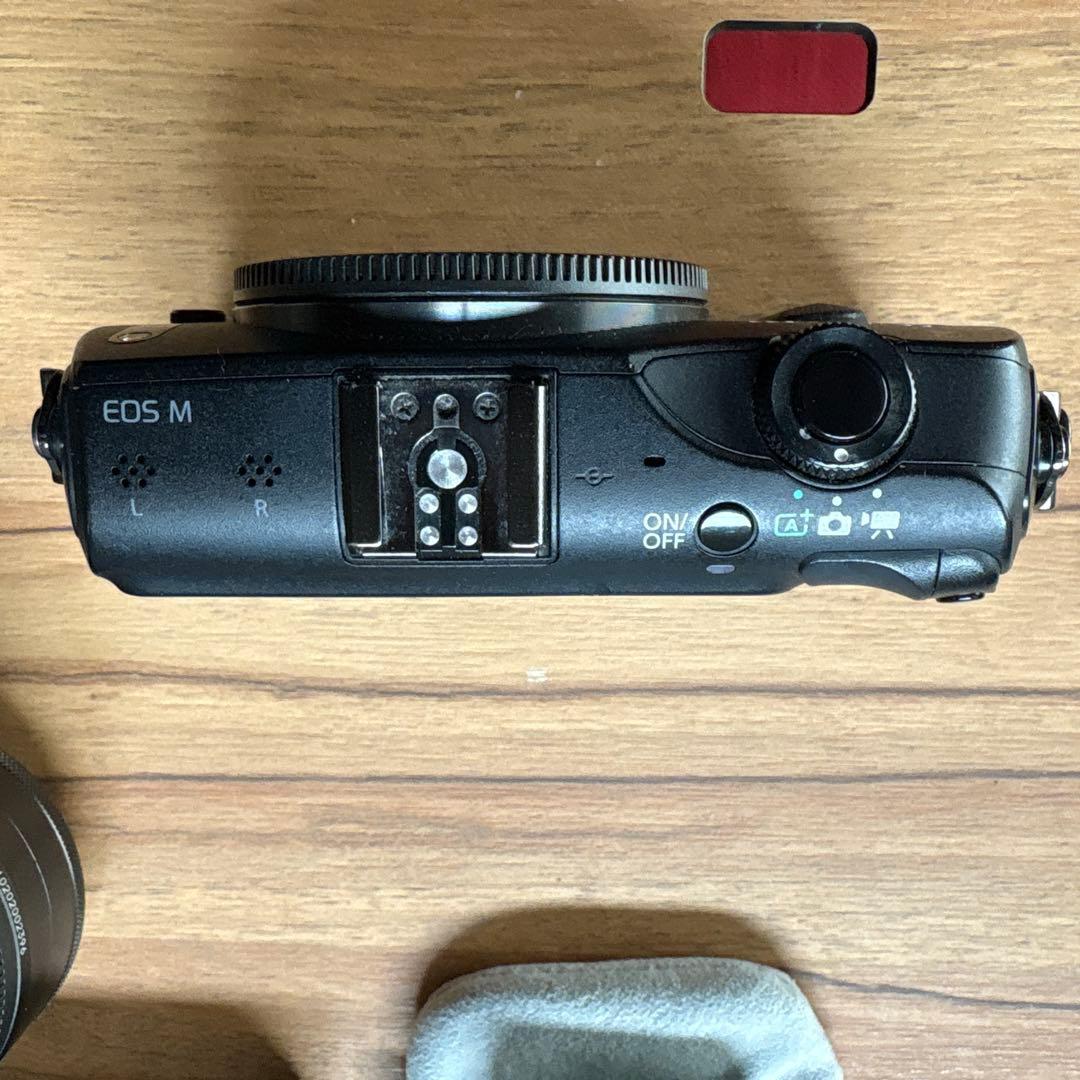 Canon EOS M 初代 ブラック フルセット 動作確認済み ミラーレス一眼