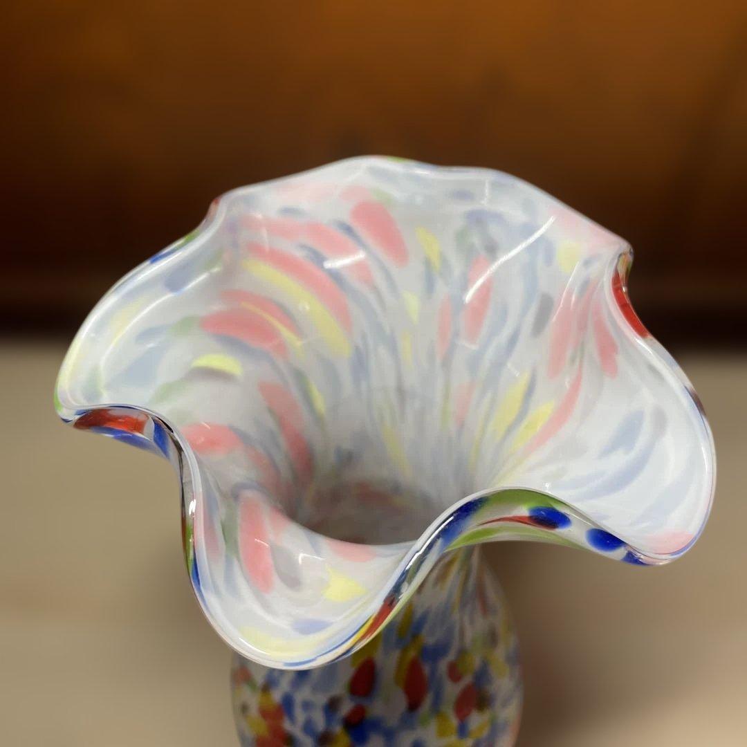 和ガラス　乳白吹雪花瓶　アンティーク　大正ロマン　箱なし